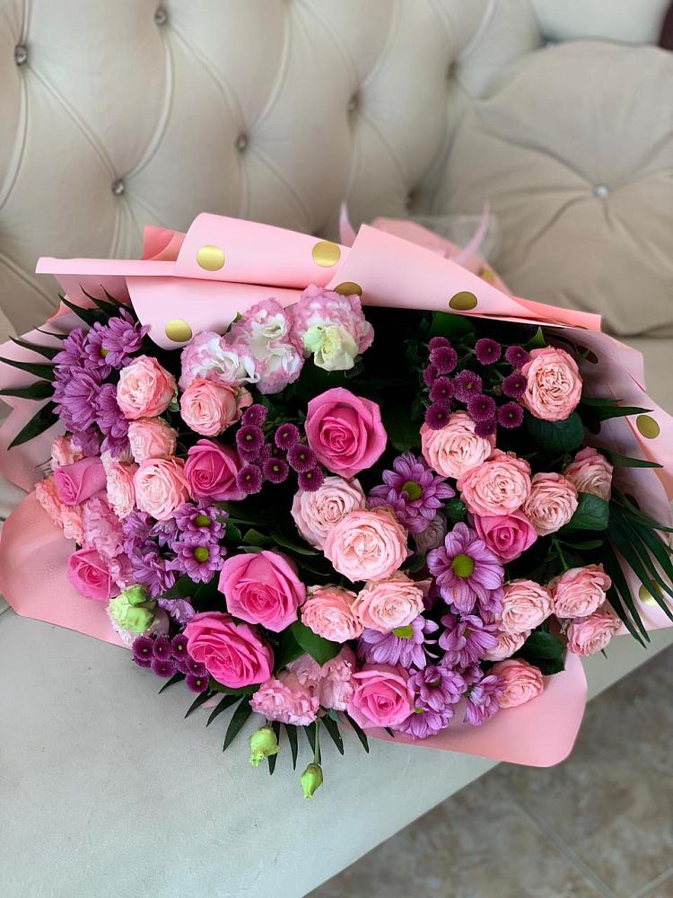 Букет цветов из: Хризантемы, Розы и Лизиантусы в Гремячее