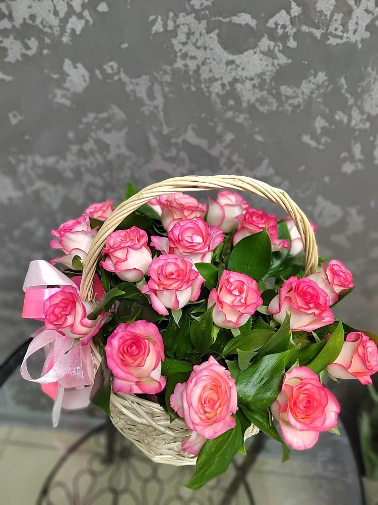 Цветочная композиция из Розы в корзине в Гремячее