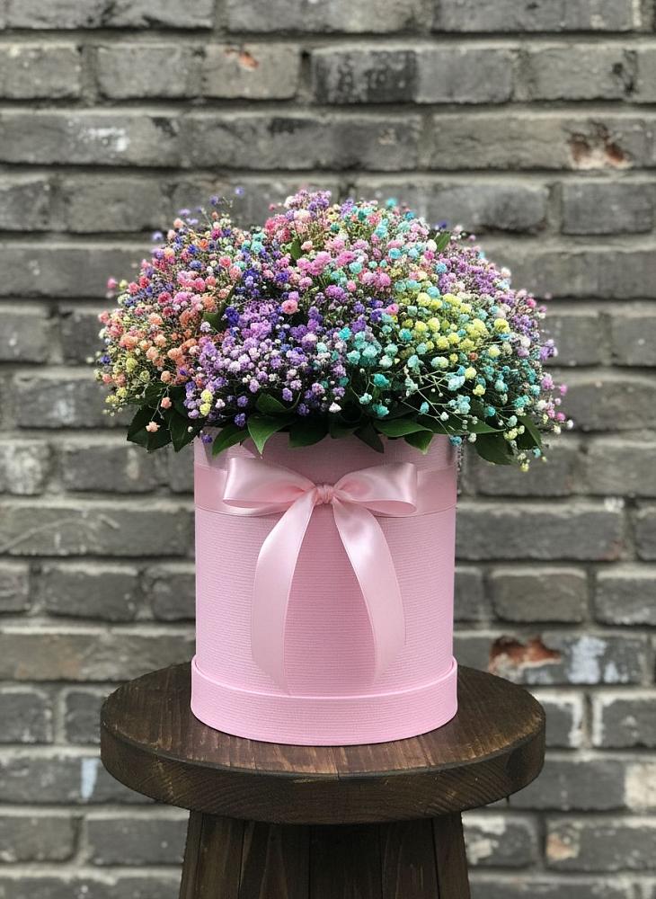 Цветочная композиция из Гипсофила и Розы в шляпной коробке в Гремячее