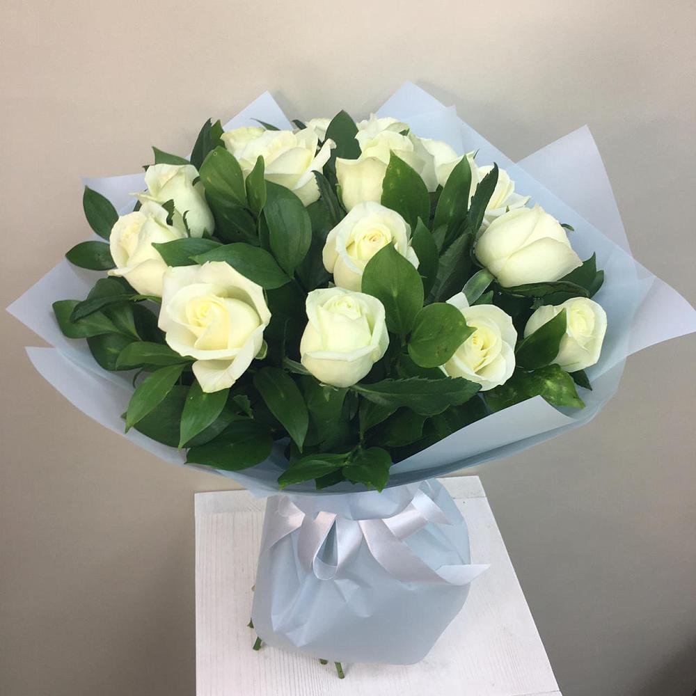 Букет 15 Белых роз Проуд в Гремячее
