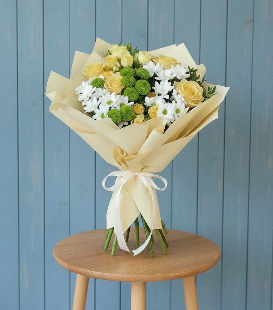 Букет цветов из: Хризантемы и Розы в Гремячее