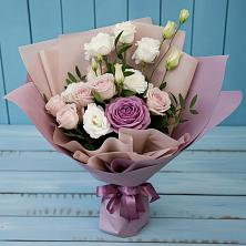 Букет цветов из:  Розы и Лизиантусы в Гремячее