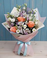 Букет цветов из:  Лизиантусы, Розы, Альстромерии и Гипсофила в Гремячее