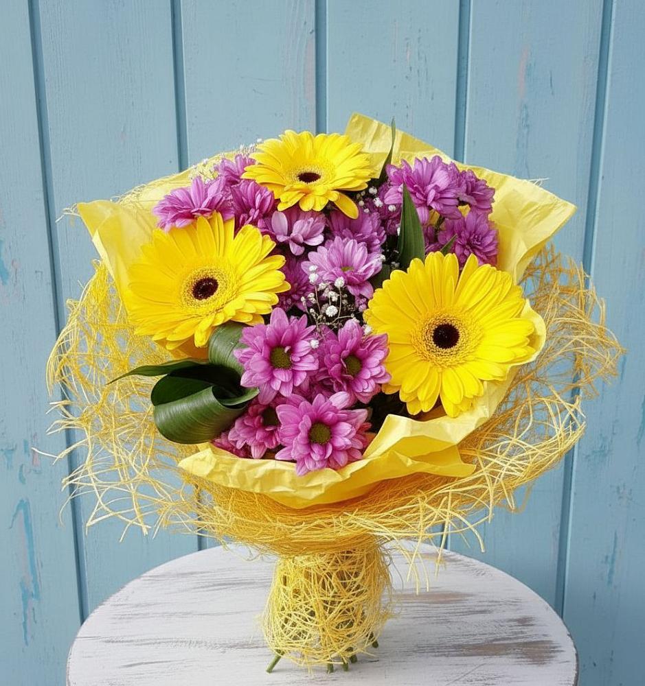 Букет цветов из: Хризантемы и Герберы в Гремячее