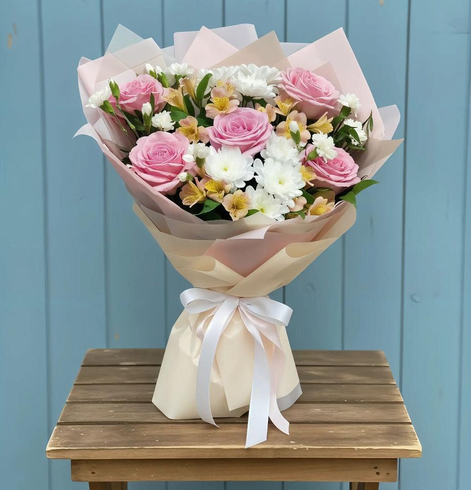 Букет цветов из: Гвоздики, Орхидеи и Розы в Гремячее