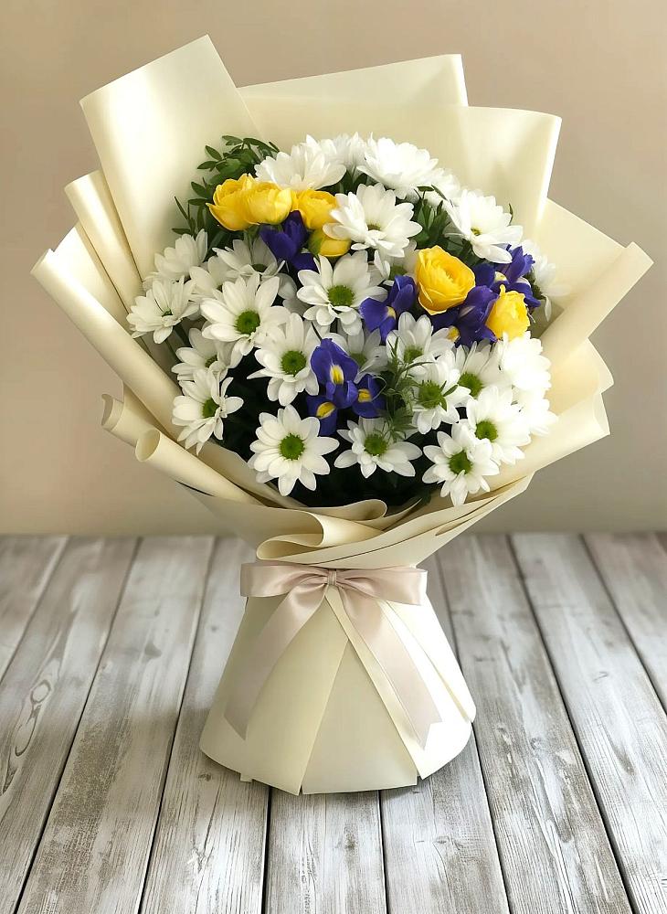 Букет цветов из: Ирисы, Хризантемы и Розы в Гремячее