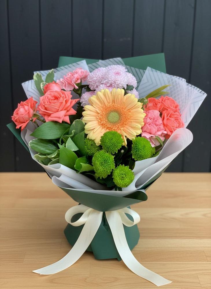 Букет цветов из: Гвоздики, Розы, Герберы и Хризантемы в Гремячее