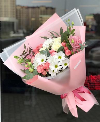 Букет цветов из: Розы, Лизиантусы и Хризантемы в Гремячее