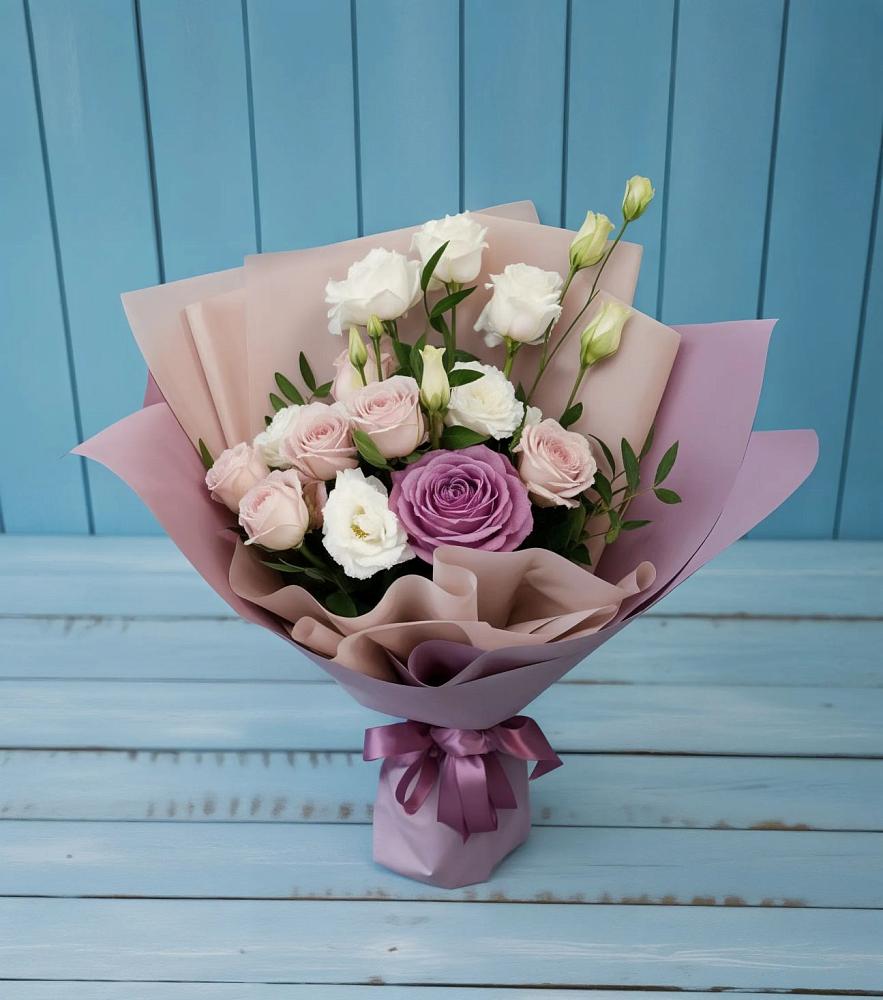 Букет цветов из: Розы и Лизиантусы в Гремячее